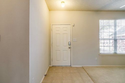 4817 Sleepy Ridge Cir, Fort Worth TX  76133-8328 exterior