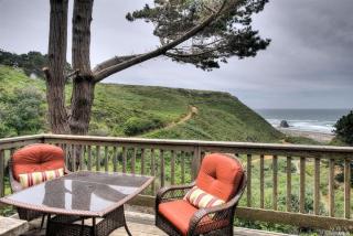 15300 Irish Beach Dr, Manchester Rancheria, CA 95459-8963