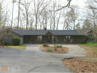 1352 Chandlers Ferry Rd, Hartwell, GA 30643-2412