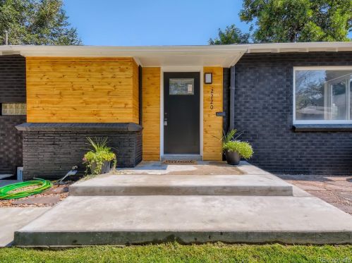 2220 Olive St, Denver CO  80207-4054 exterior