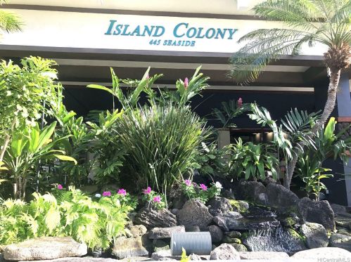 445 Seaside Ave, Honolulu HI  96815-2640 exterior