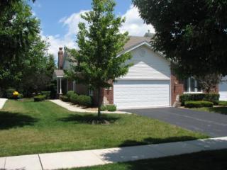 10806 Canterbury Dr, Mokena, IL 60448-1090