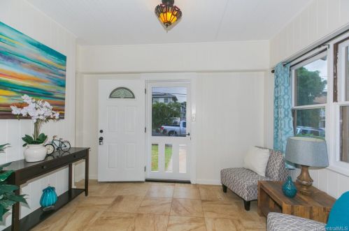 536 12 Ave, Honolulu HI  exterior