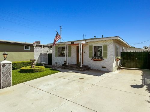 4814 141st St, Hawthorne, CA 90250-6502