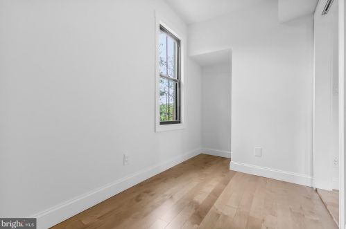 1671 Lawrence Rd, Trenton NJ 08648 exterior