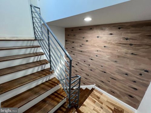 623 4th St, Philadelphia PA  19123-2942 exterior