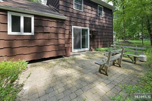 14 Beech Dr, Mahwah, NJ 07430-3004