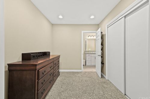 917 Notre Dame St, Upland CA 91786-2761 exterior