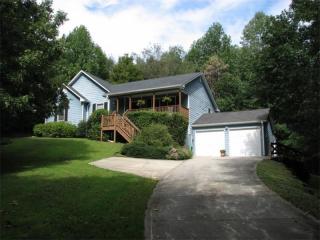 105 Daisy Ln, Big Canoe, GA 30143-8929