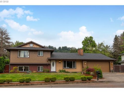 1352 Bella Vista Ave, Damascus, OR 97080