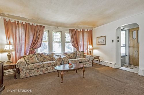 6578 Onarga Ave, Chicago, IL 60631-1407