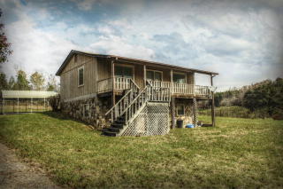 1160 Walker Rd, Unaka, NC 28906-8544