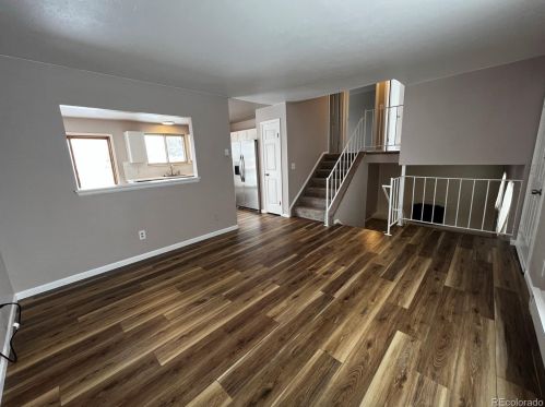 16512 Louisiana Dr, Aurora CO 80012-4768 exterior