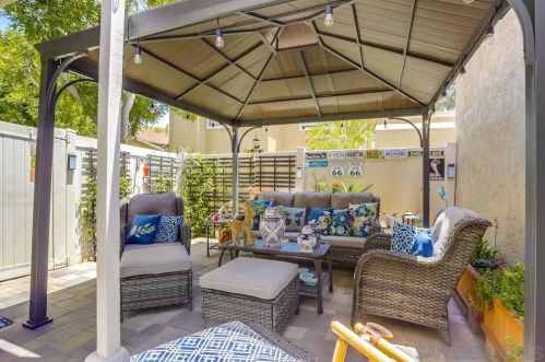 13673 Comuna Dr, Poway, CA 92064-4638