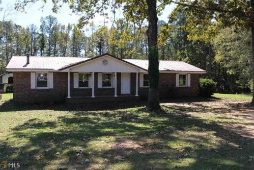 4472 Gauntt Rd, Oxford, GA 30054-3118