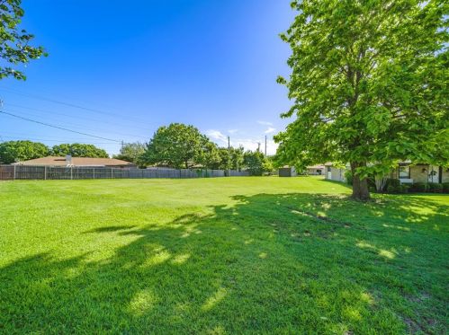 1525 El Camino Cir, Princeton TX 75407-6754 exterior