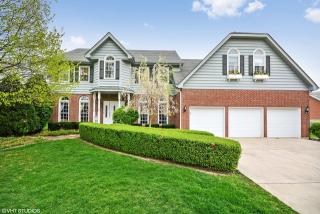 650 Chesterfield Ave, Naperville, IL 60540-7035