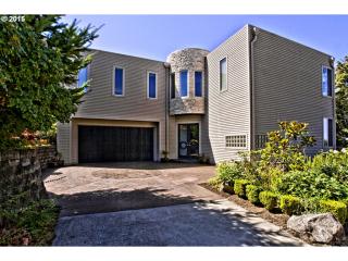 226 Florida St, Portland, OR 97219-2282
