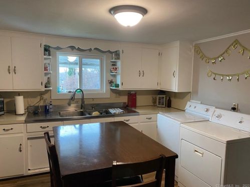 148 Beecher St, Southington CT  06489-4735 exterior