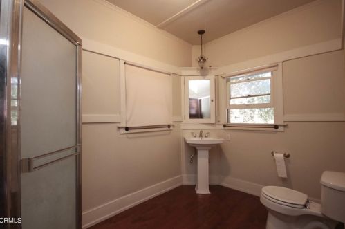 368 Milford St, Glendale CA  91203-2004 exterior