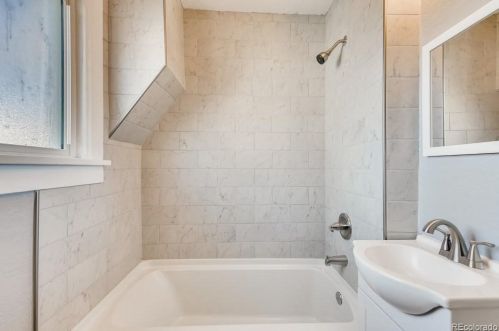 255 4th Ave, Denver CO  80203-4007 exterior