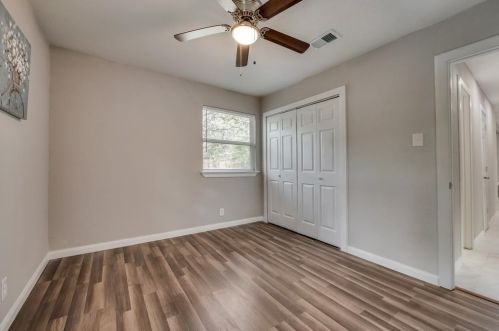 6520 Truman Dr, Fort Worth TX  76112-8032 exterior