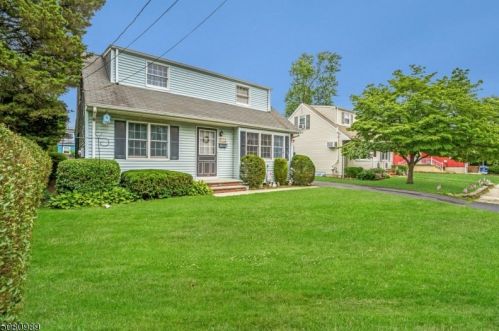 715 Lincoln Ave, Manville, NJ 08835-2455