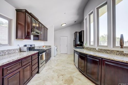 11654 Murphy St, Loma Linda, CA 92354-3622