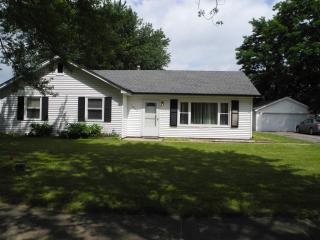 1094 Kinmonth Dr, Joliet IL  60433-9557 exterior