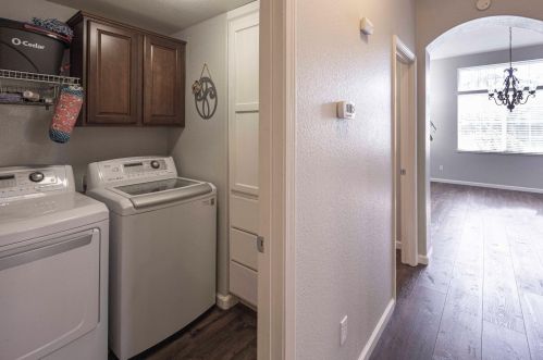 1894 Vintage Cir, Valley Home CA  95361-8678 exterior