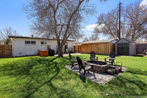 9613 57 Pl, Arvada CO  80002-2124 exterior
