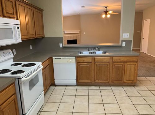 701 Kentucky Derby Ln, Fort Worth, TX 76179-7317