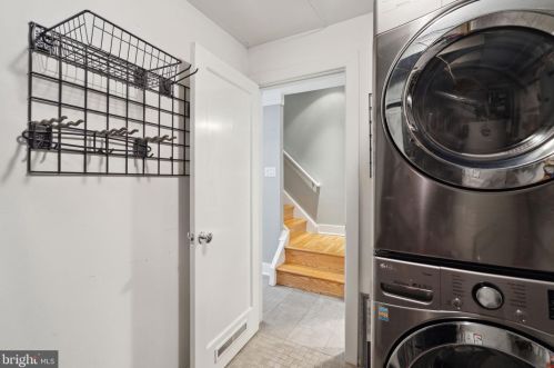 1726 Lombard St, Philadelphia PA  19147-1531 exterior