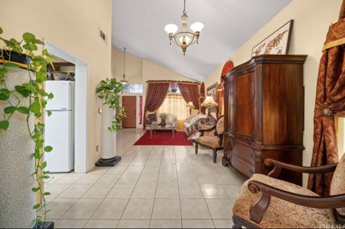 9031 Marmalade Ct, Riverside CA  92508-6227 exterior