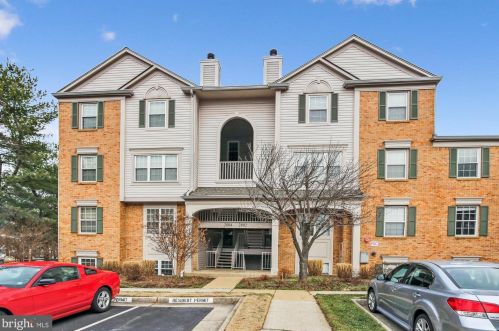 2804 Emma Lee St, Falls Church, VA 22042-7802