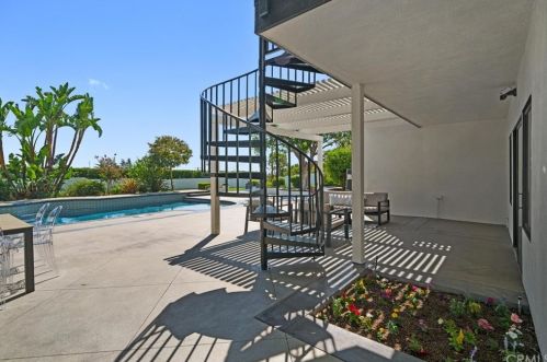 780 25th St, Upland CA  91784-1109 exterior