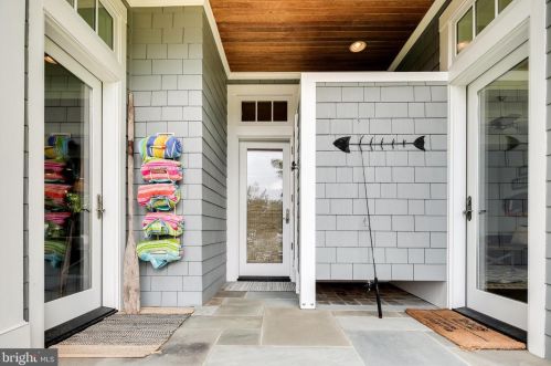 612 Cpe Mckinsey Dr, Severna Park MD 21146-4057 exterior