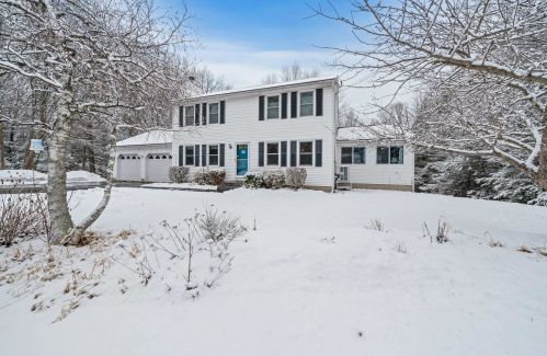 12 Ginger Dr, Goffstown, NH 03045-2939