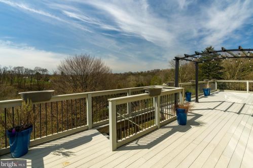 25 Wildflower Ln, Lancaster, PA 17603-9695