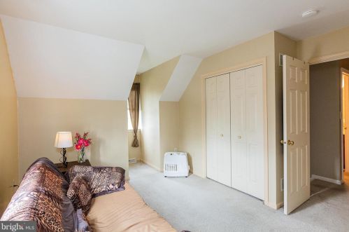 1740 Southport Dr, Lancaster PA  17603-9351 exterior