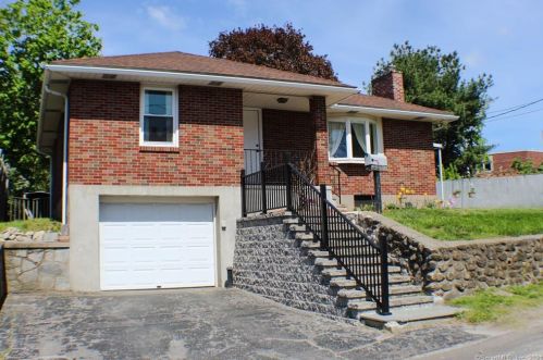 111 Bouley Ave, Waterbury, CT 06705-1213