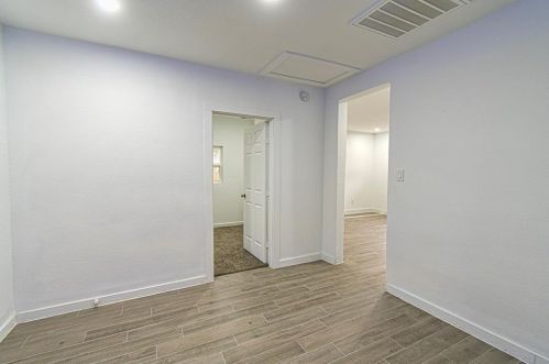 2735 Grafton Ave, Dallas TX  75211-5711 exterior