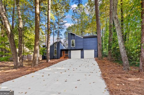 3272 Timber Bluff Dr, Marietta, GA 30062-4461