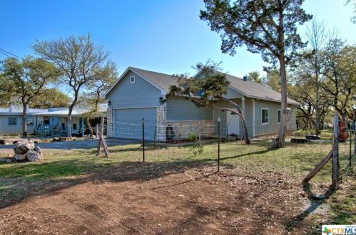 1891 Tanglewood Trl Ct, Spring Branch TX 78070-5237 exterior