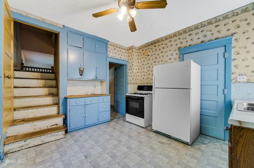 203 Taney St, Gary IN 46404-3209 exterior