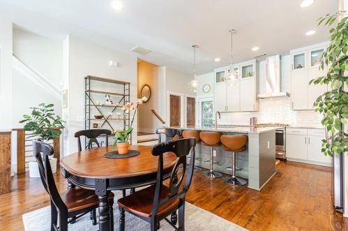 2440 Field Way, Atlanta GA  30319-4094 exterior