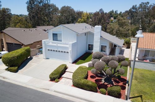 27611 Nopales, San Juan Capistrano, CA 92692-2510