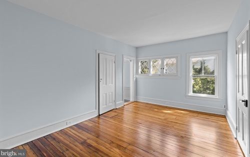 121 Ctr St, Haddonfield NJ 08033-1803 exterior