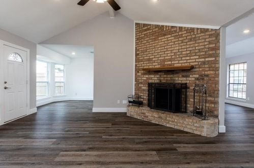 7621 Pear Tree Ln, Fort Worth TX  76133-7462 exterior