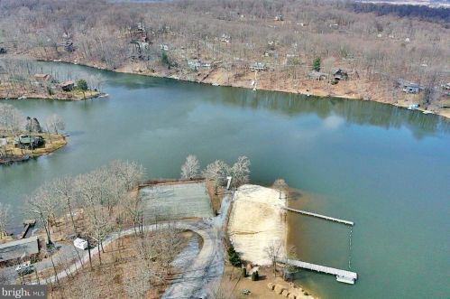 259 Revenoor Rd, Harpers Ferry WV 25425 exterior